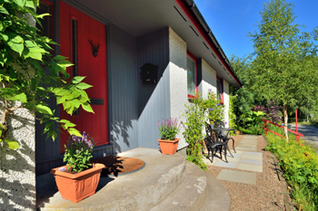 The Bridge Suite guest entrance and patio area